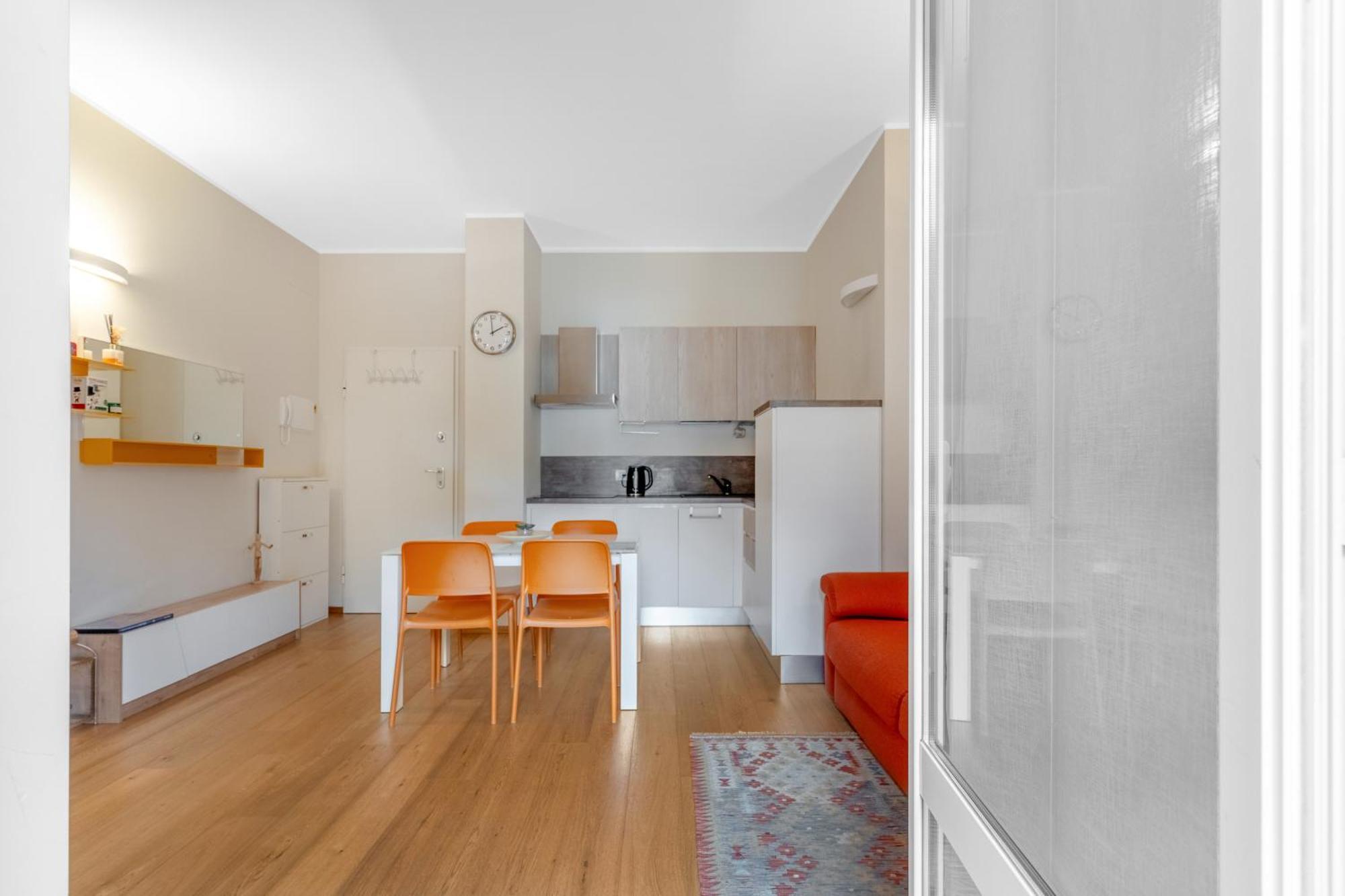 Apartment Easy Isola Mailand